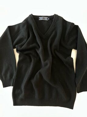 Woolovers Women's V-Neck Pullover Sweater, Black, Small, 100% Wool